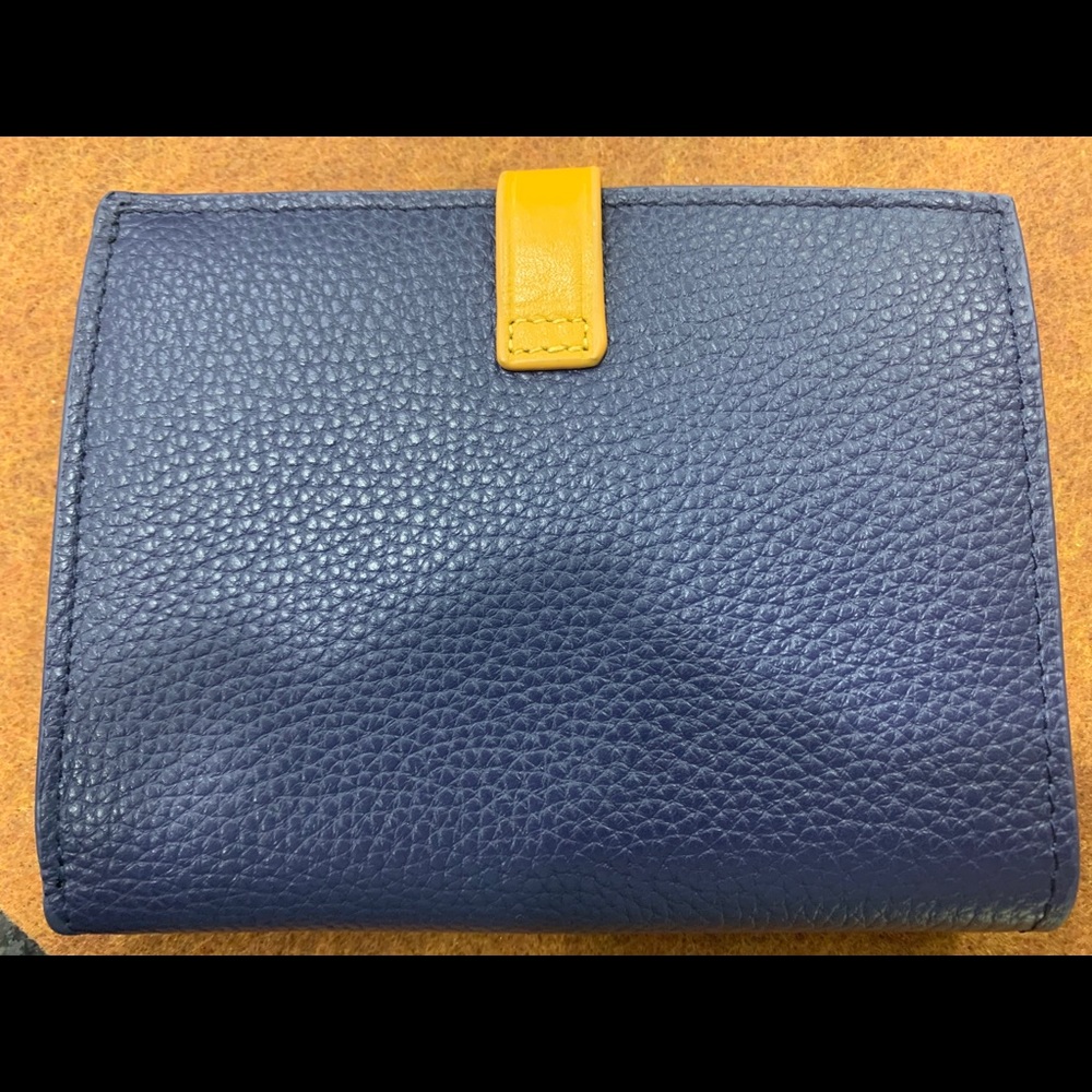 Bifold wallet - Picture 6 of 8